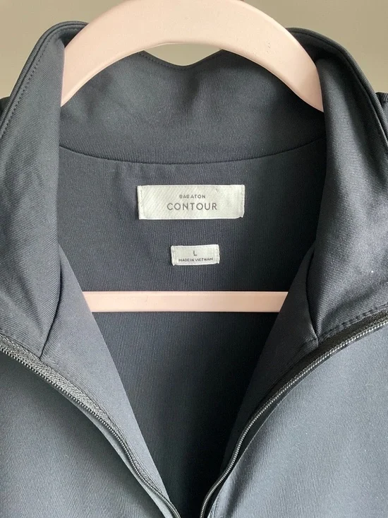 Aritzia Babaton Contour Rise Zip-Up - Picture 3 of 5
